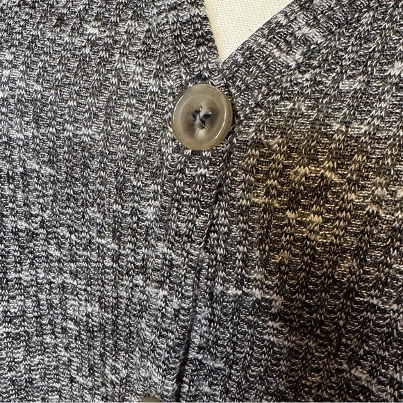 Women's Charcoal Gray Button-Up Top with Tie Detail Size XL - Picture 7 of 11